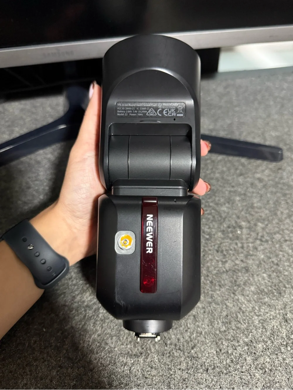 Black Z2 Speedlight Flash with Carry Pouch (no charger)
